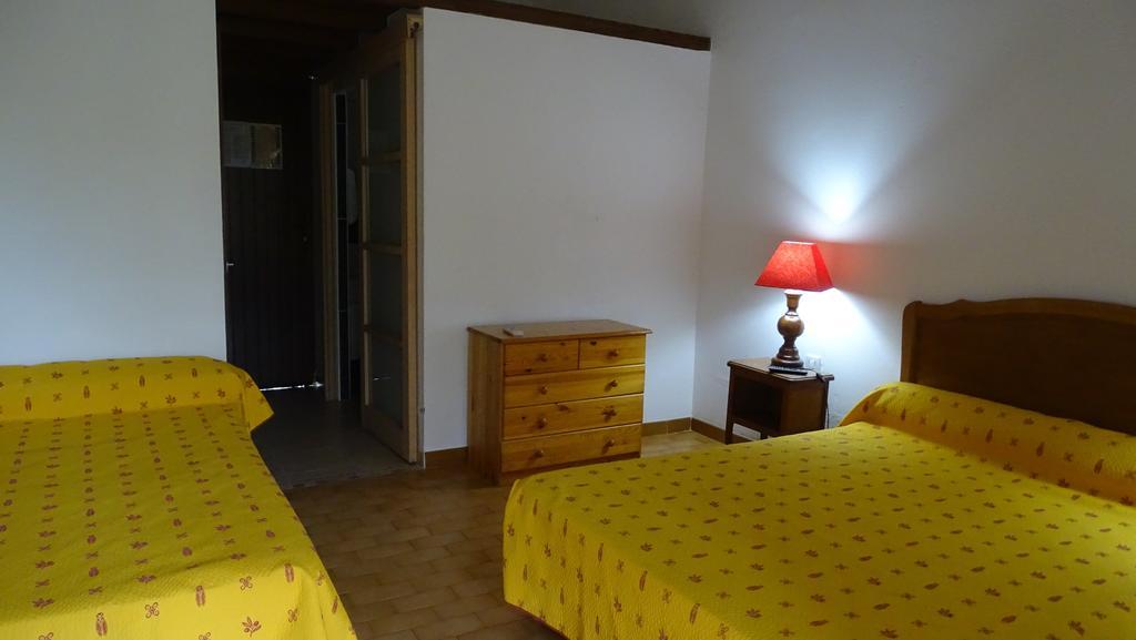 Auberge De La Fadaise Saintes-Maries-de-la-Mer Rum bild